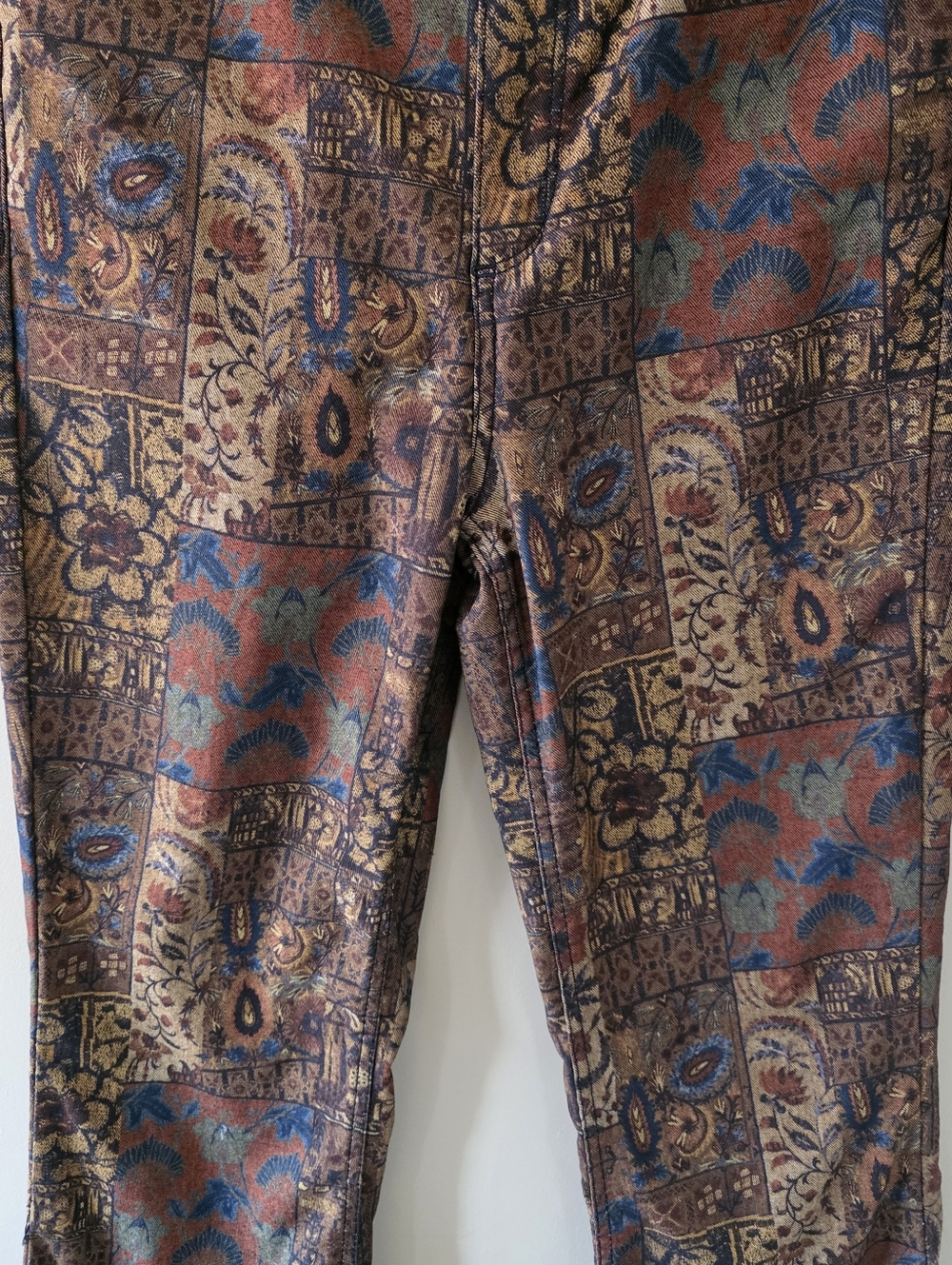 BDG 28 70s Hippie Boho Festival Paisley Tapestry Jacquard Patchwork Flare Jeans - Picture 8 of 16